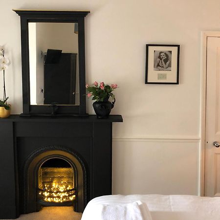 High Tor Guest House Уитби Экстерьер фото