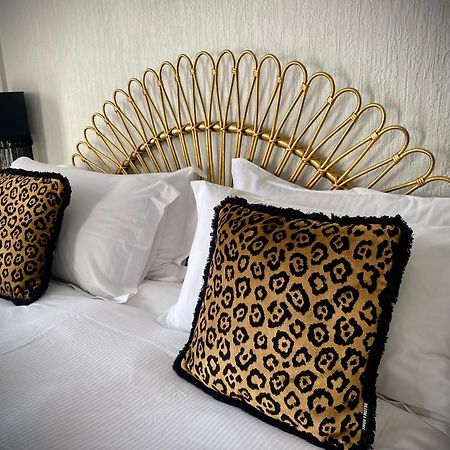 High Tor Guest House Уитби Экстерьер фото