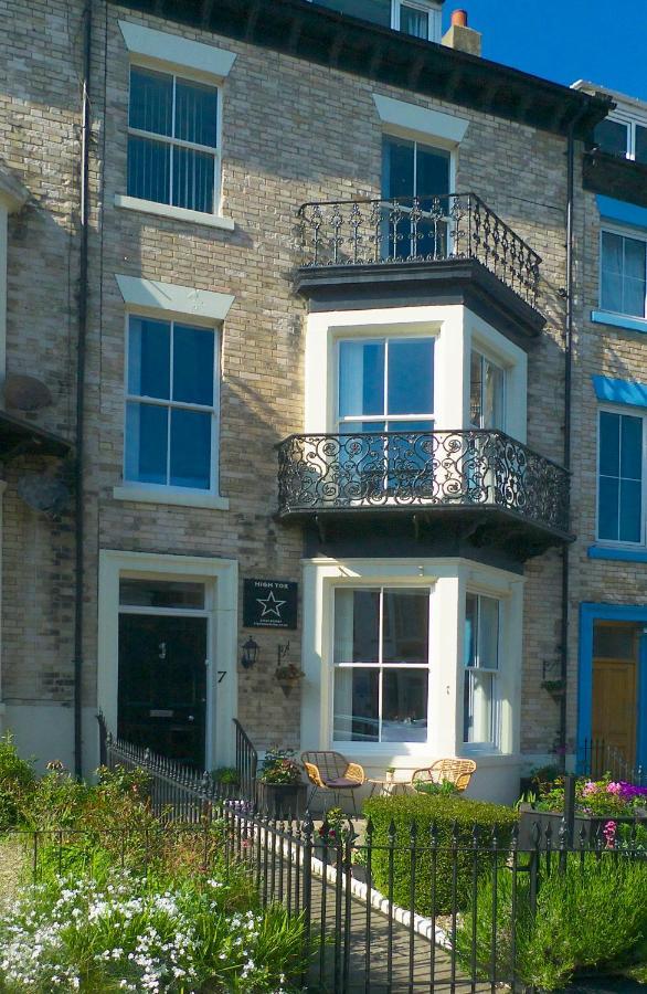 High Tor Guest House Уитби Экстерьер фото