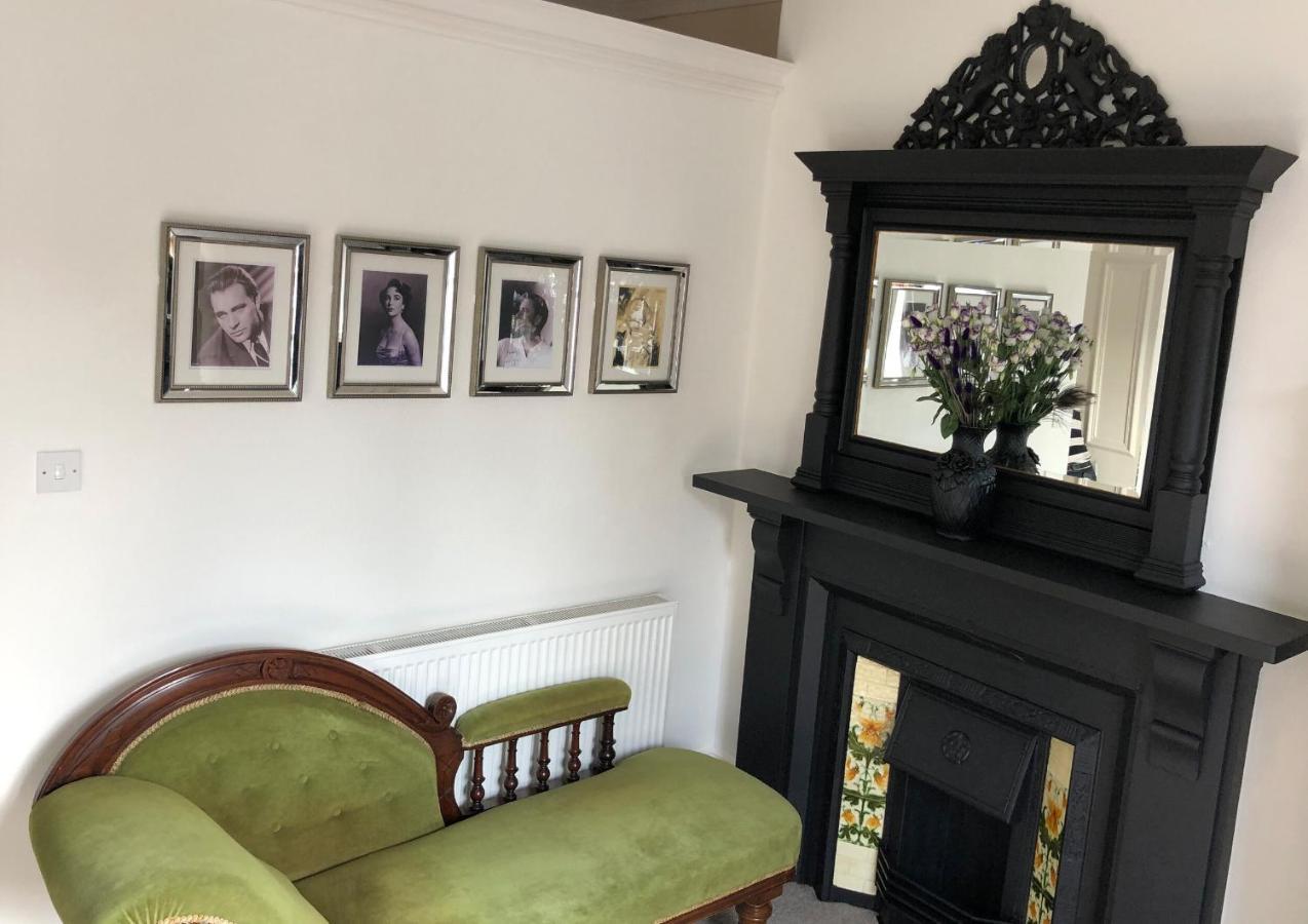 High Tor Guest House Уитби Экстерьер фото